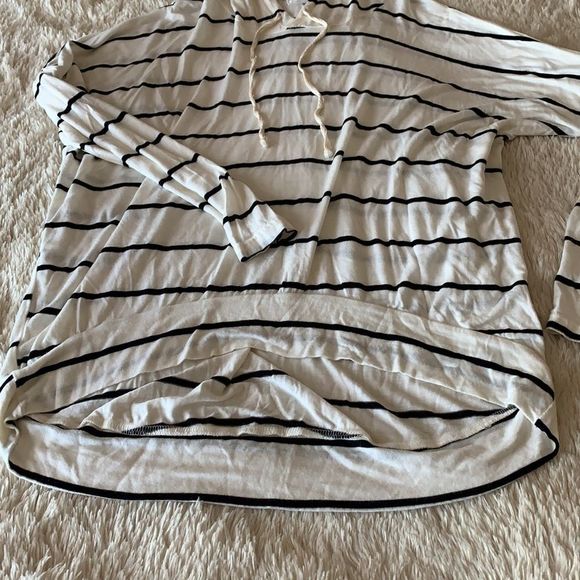 Hoodie Tee  - Picture 9 of 16